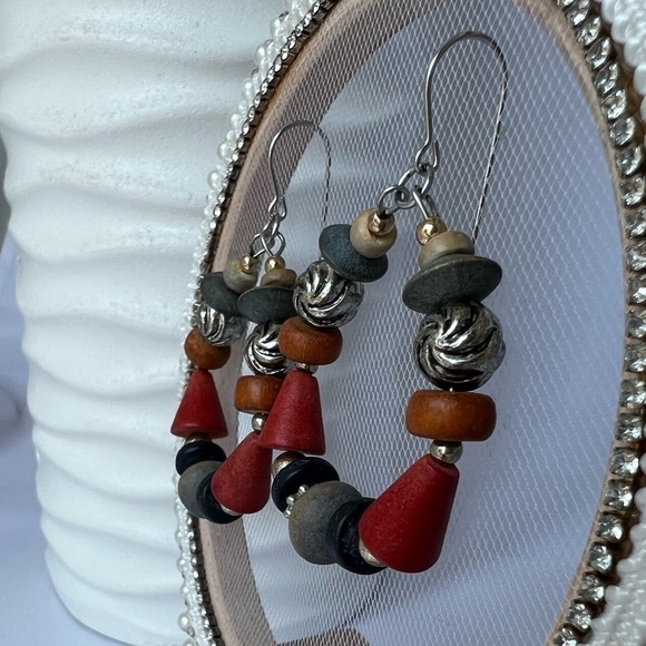Bohemian Style Beaded Earrings - Picture 3 of 9